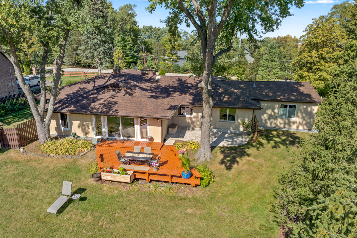 16280 W Woodbine Circle, Vernon Hills, IL 60061