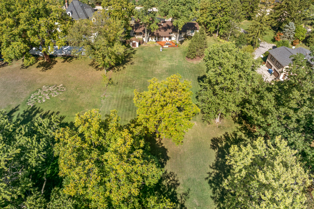 16280 W Woodbine Circle, Vernon Hills, IL 60061
