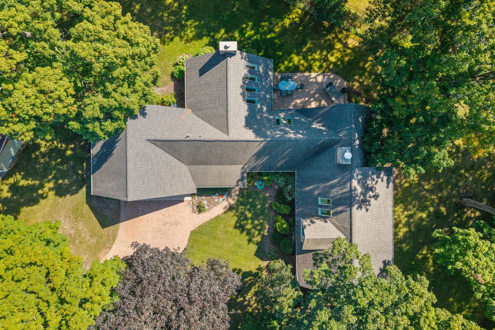 39 Wiltshire Drive, Lincolnshire, IL 60069