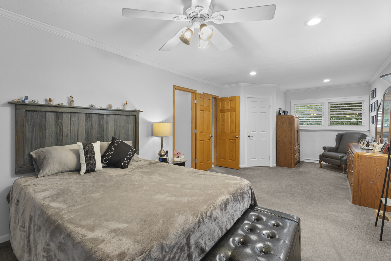 635 W Kenilworth Avenue, Palatine, IL 60067