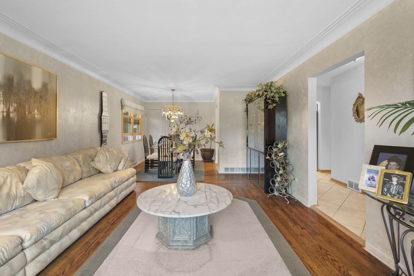 635 W Kenilworth Avenue, Palatine, IL 60067