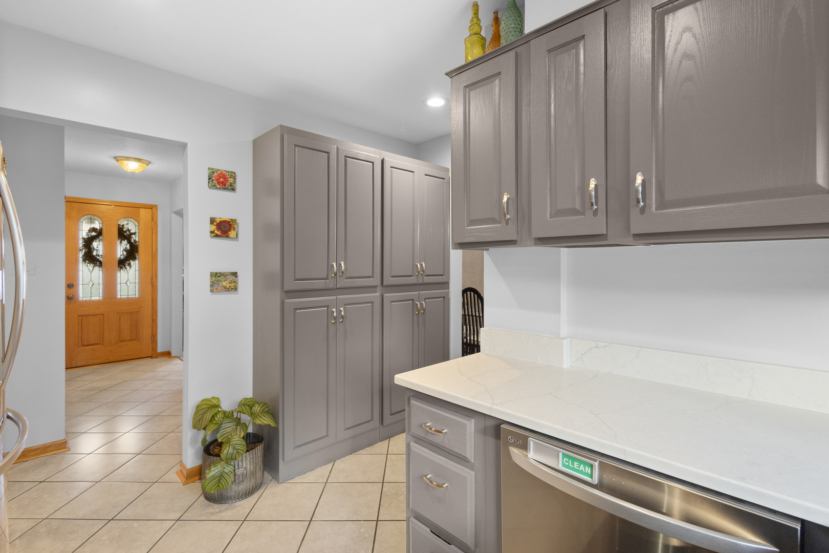 635 W Kenilworth Avenue, Palatine, IL 60067