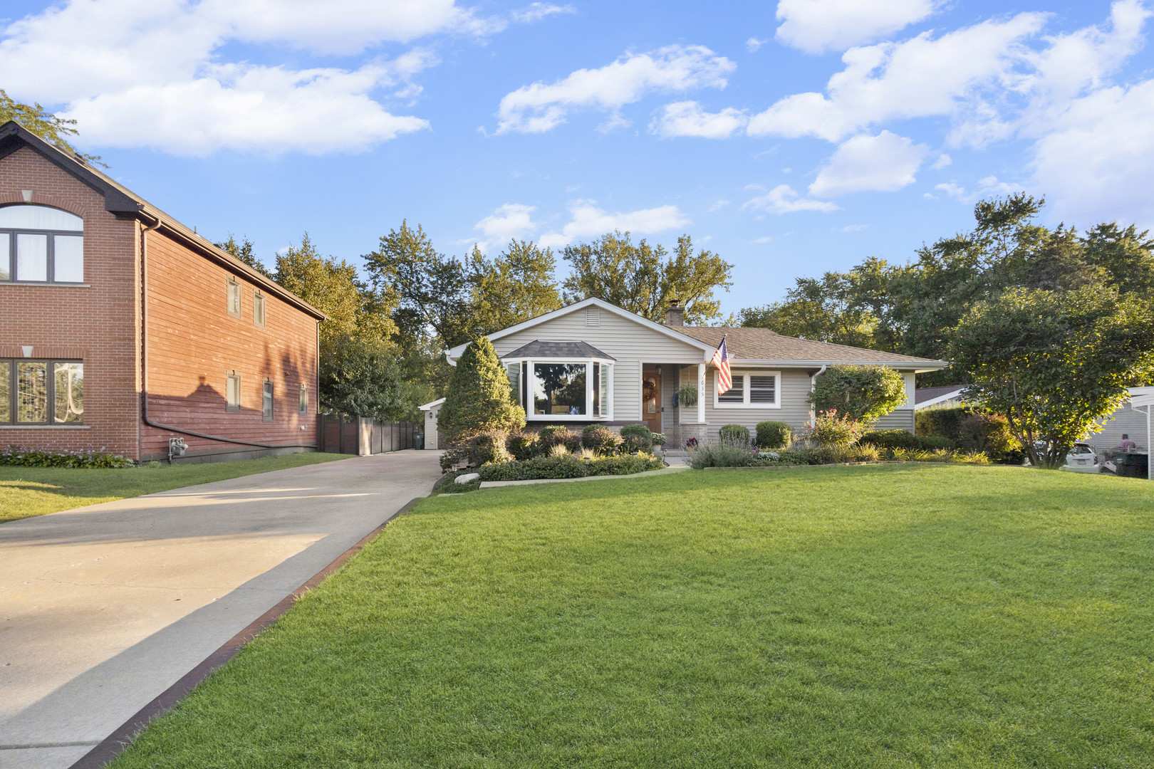 635 W Kenilworth Avenue, Palatine, IL 60067