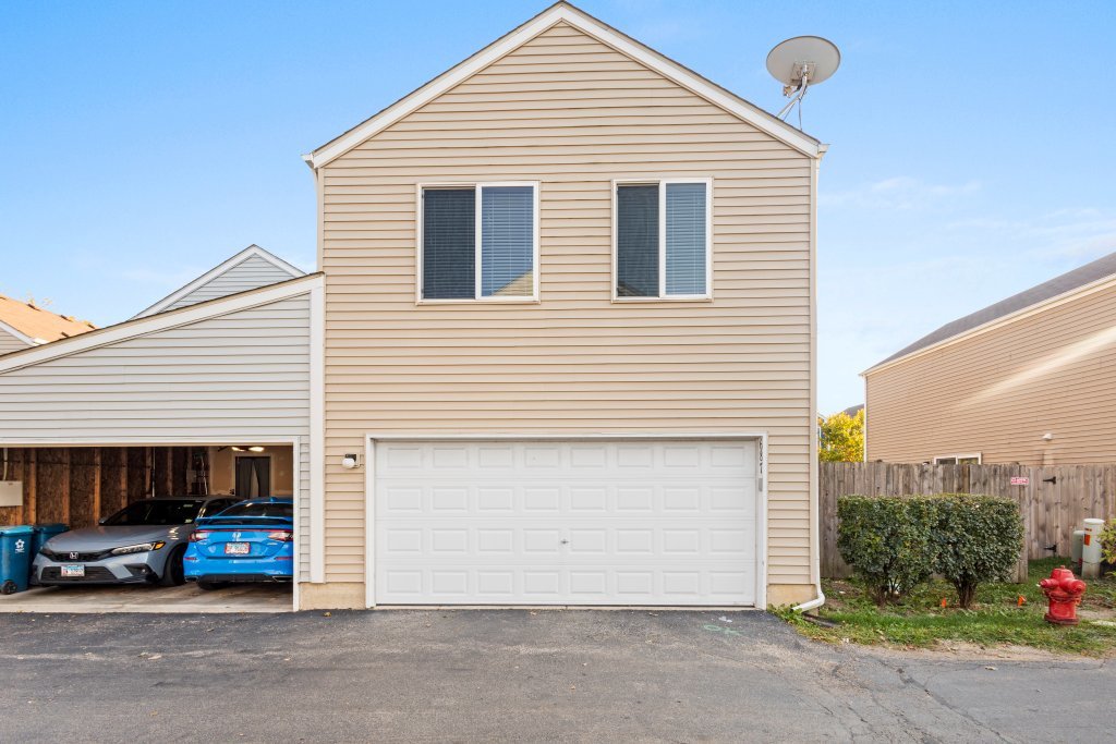 687 Serendipity Drive, Aurora, IL 60504