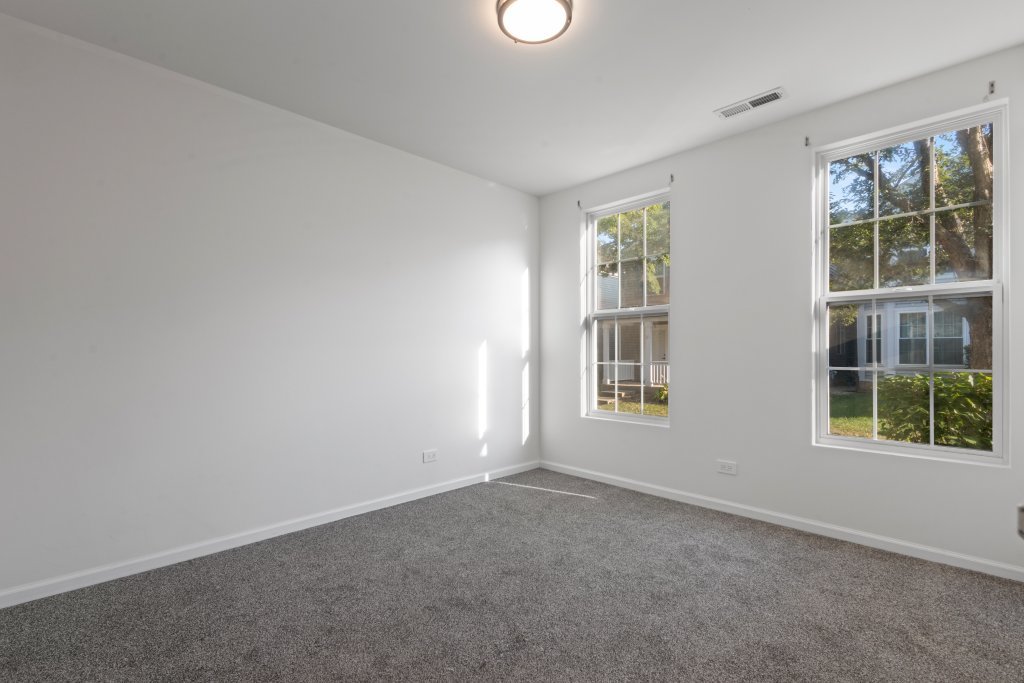 687 Serendipity Drive, Aurora, IL 60504