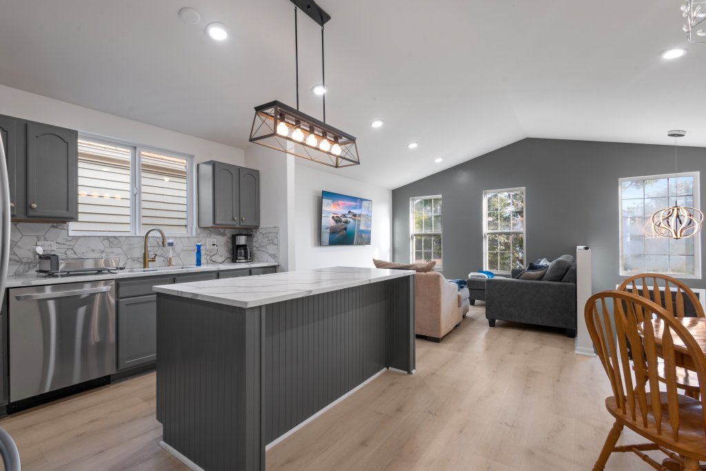 687 Serendipity Drive, Aurora, IL 60504