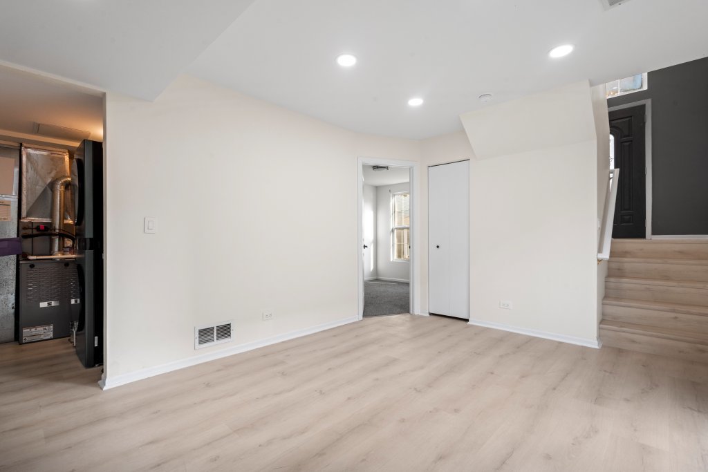 687 Serendipity Drive, Aurora, IL 60504