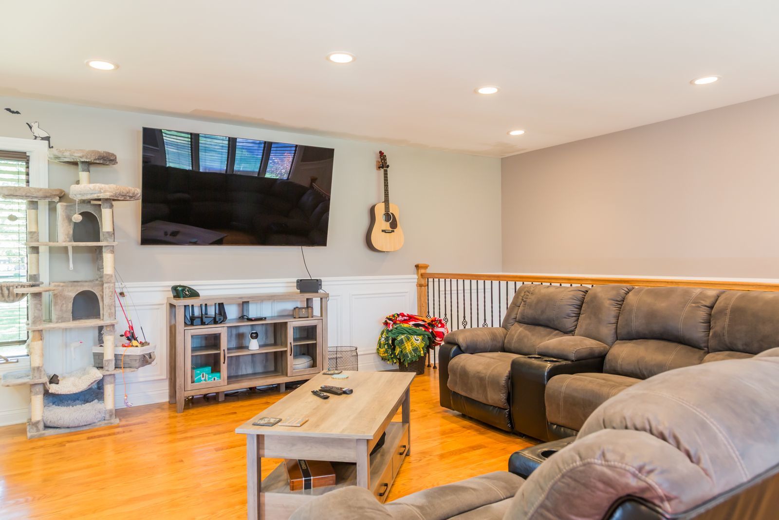 38W530 HOPPS Road, Elgin, IL 60124