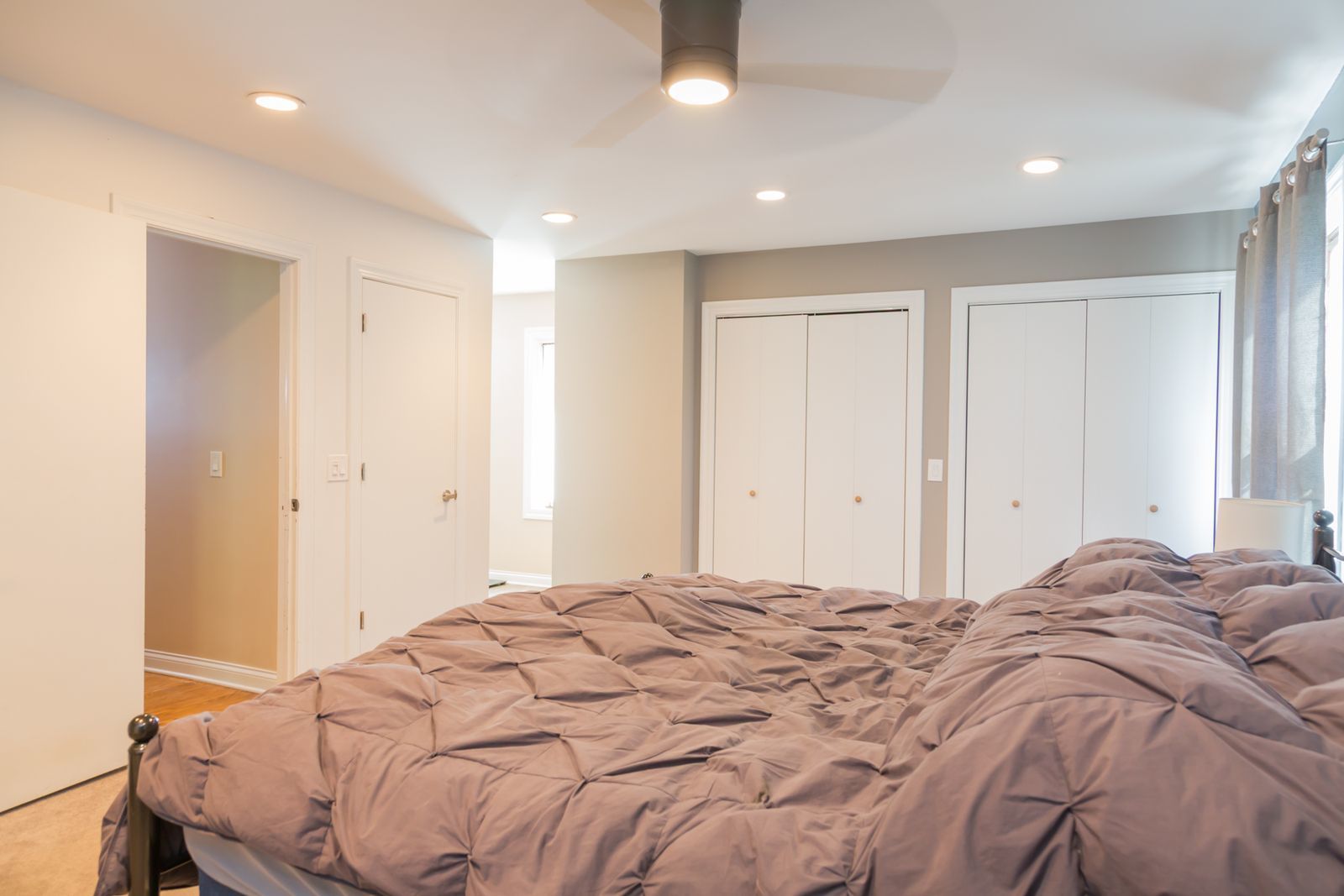 38W530 HOPPS Road, Elgin, IL 60124