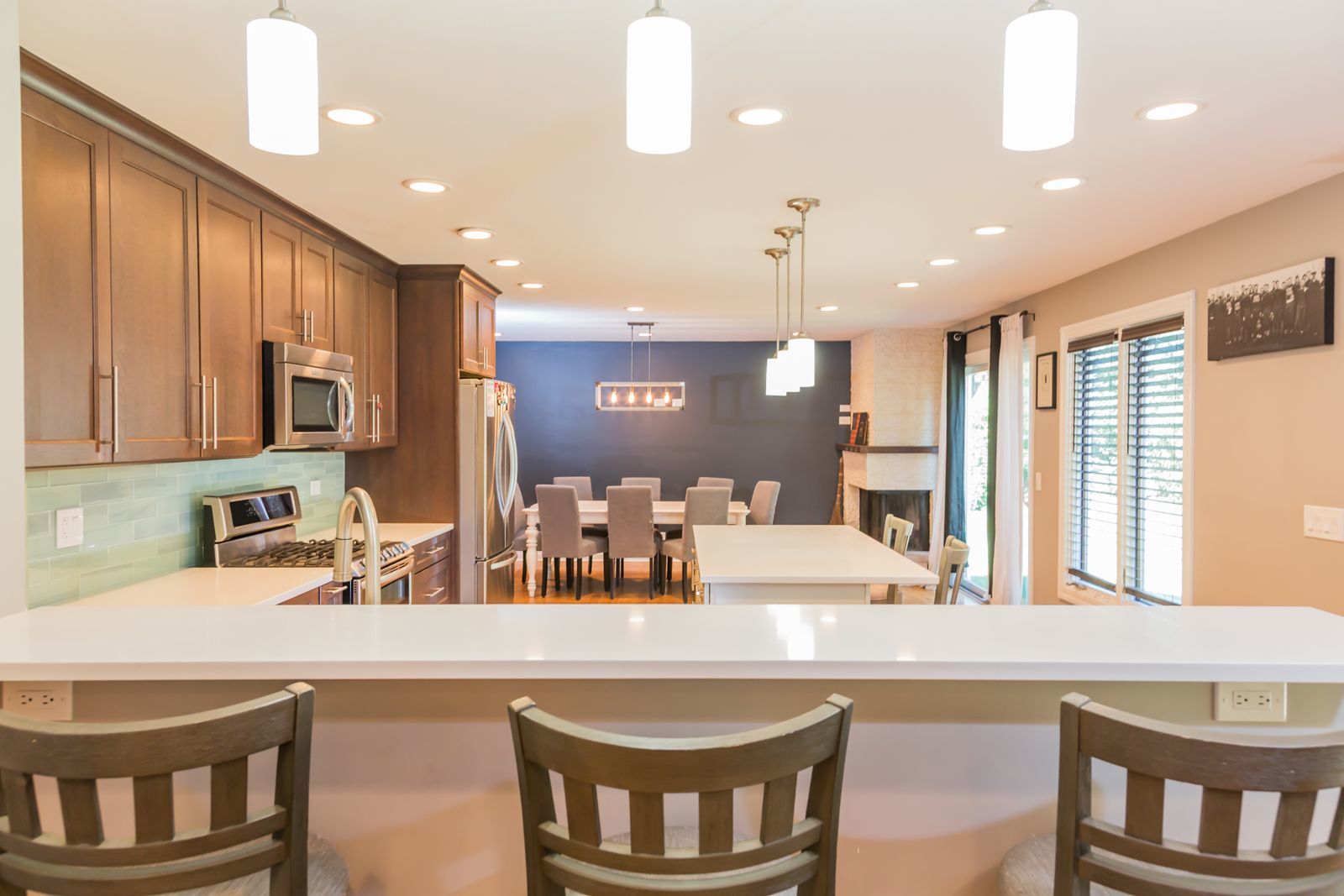 38W530 HOPPS Road, Elgin, IL 60124