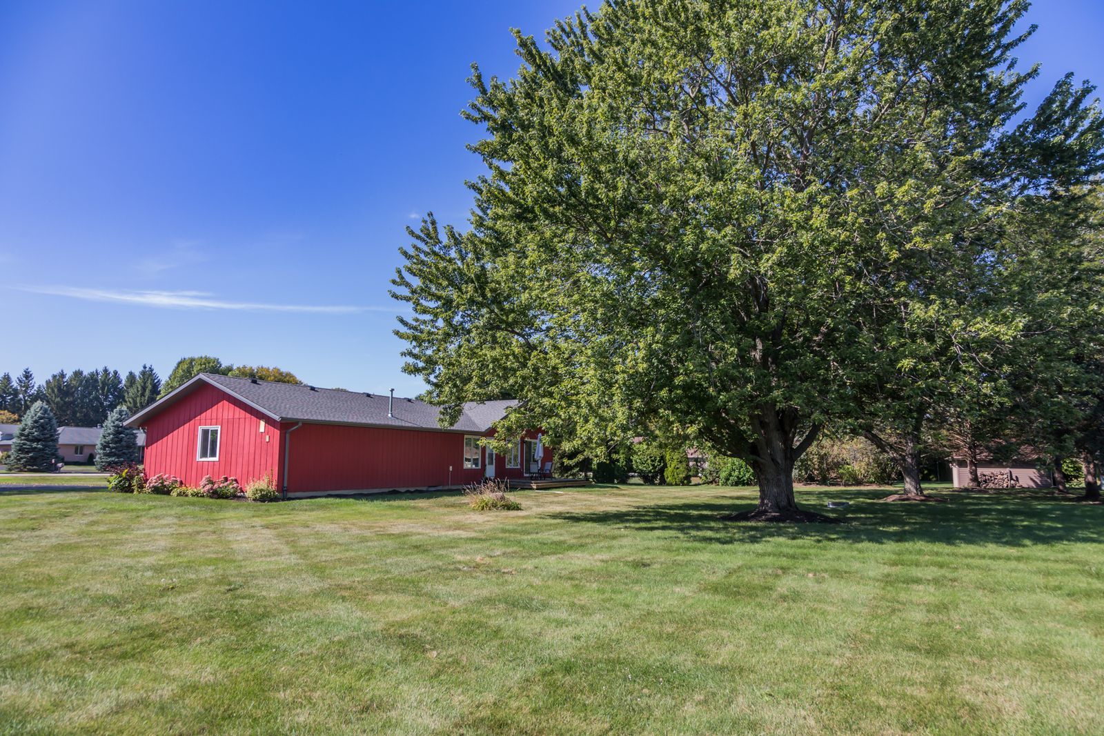 38W530 HOPPS Road, Elgin, IL 60124