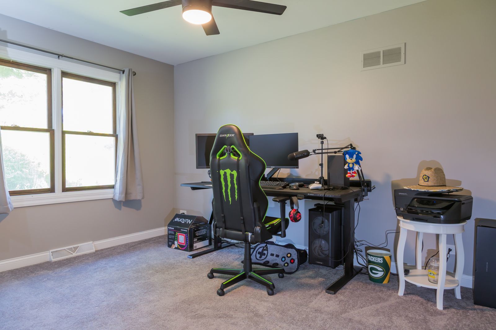 38W530 HOPPS Road, Elgin, IL 60124