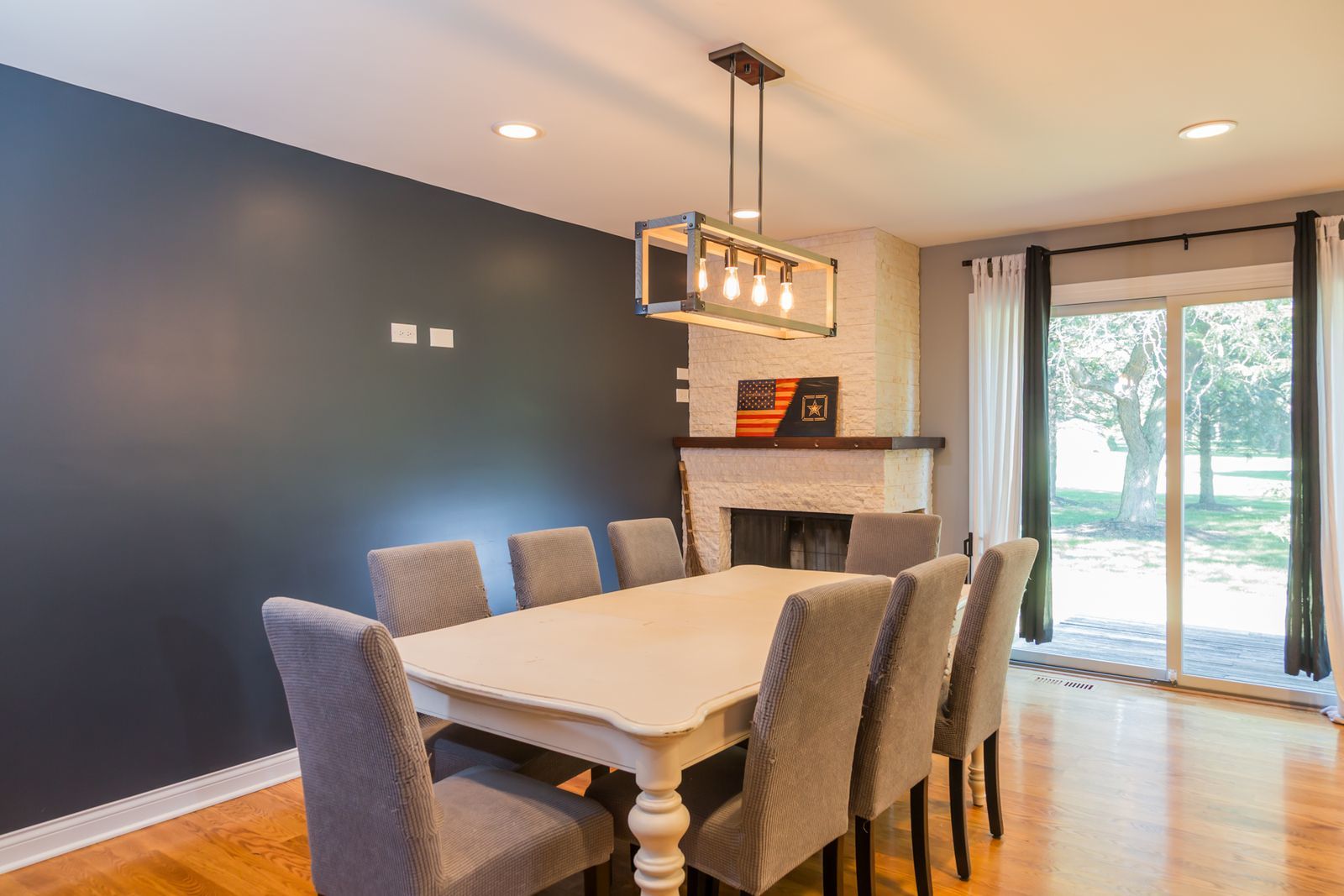 38W530 HOPPS Road, Elgin, IL 60124