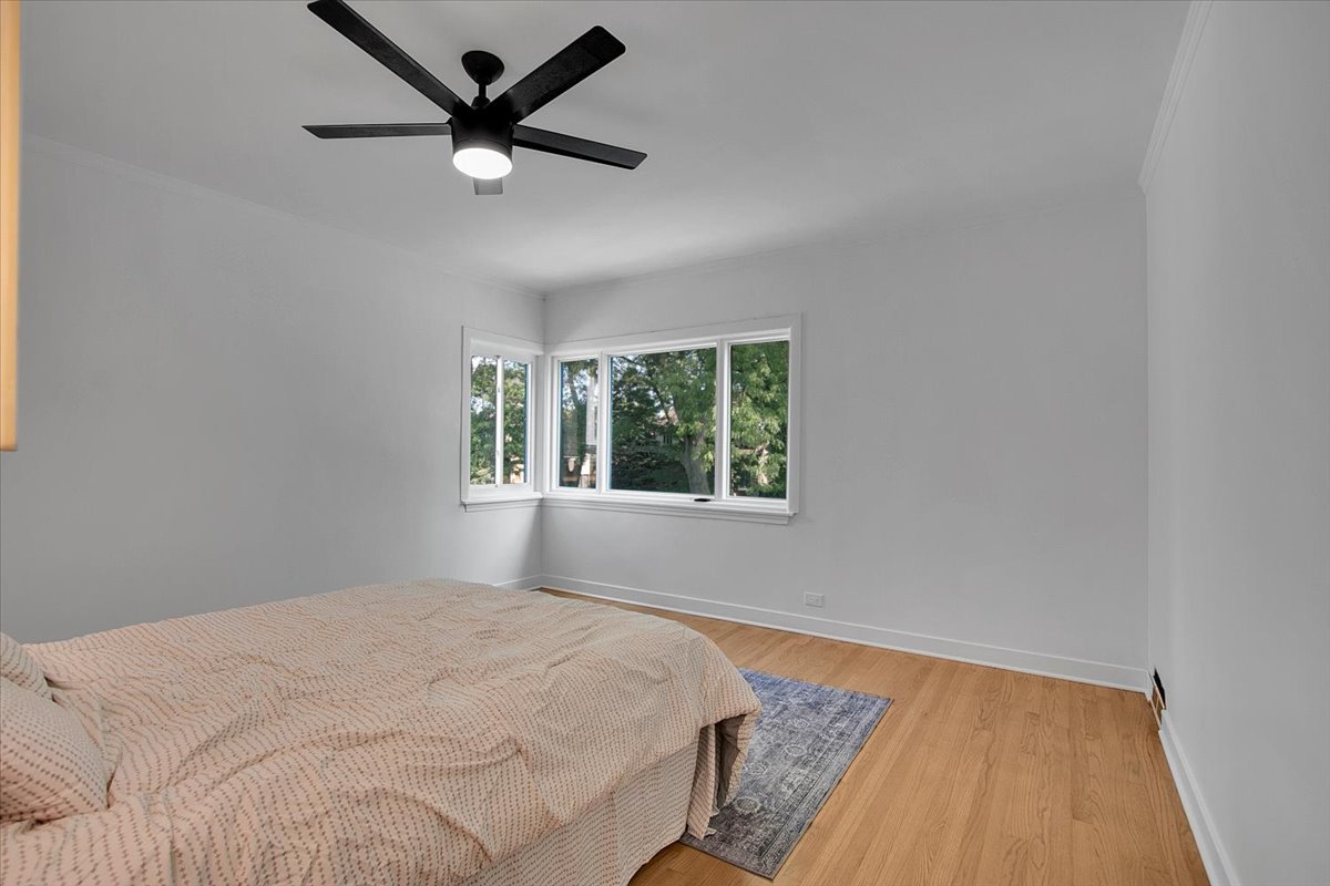 4500 W Thorndale Avenue, Chicago, IL 60646