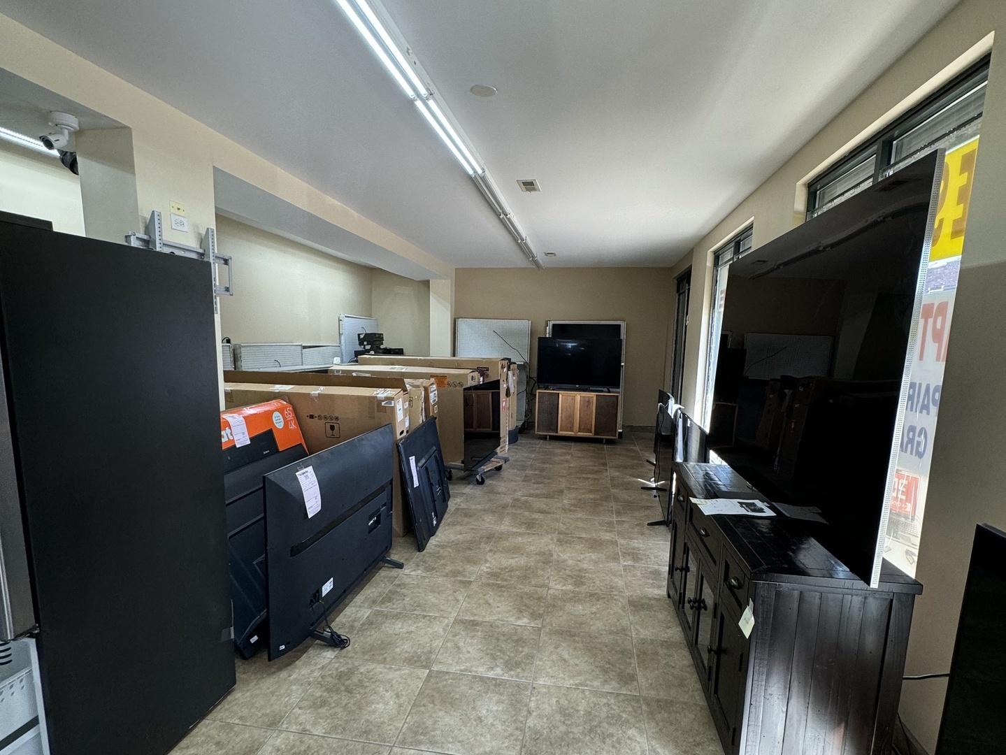 2856 W 63rd Street, Chicago, IL 60629