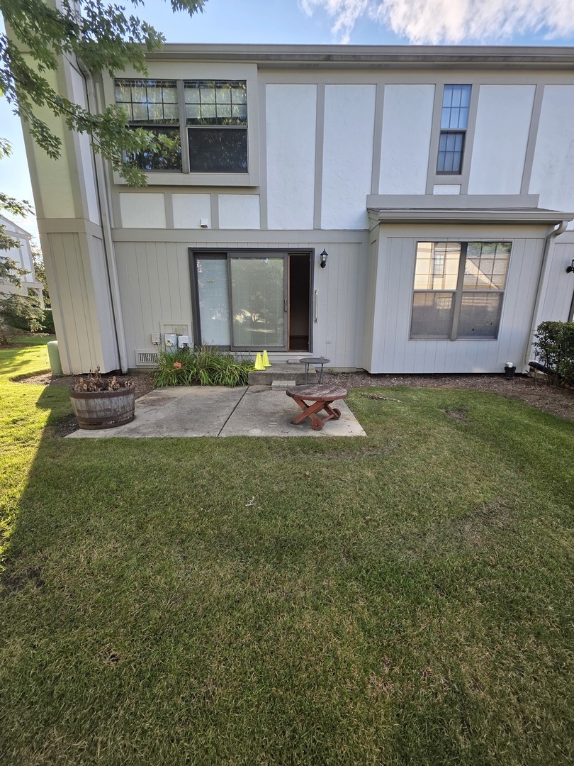 4601 Olmstead Drive, Hoffman Estates, IL 60192