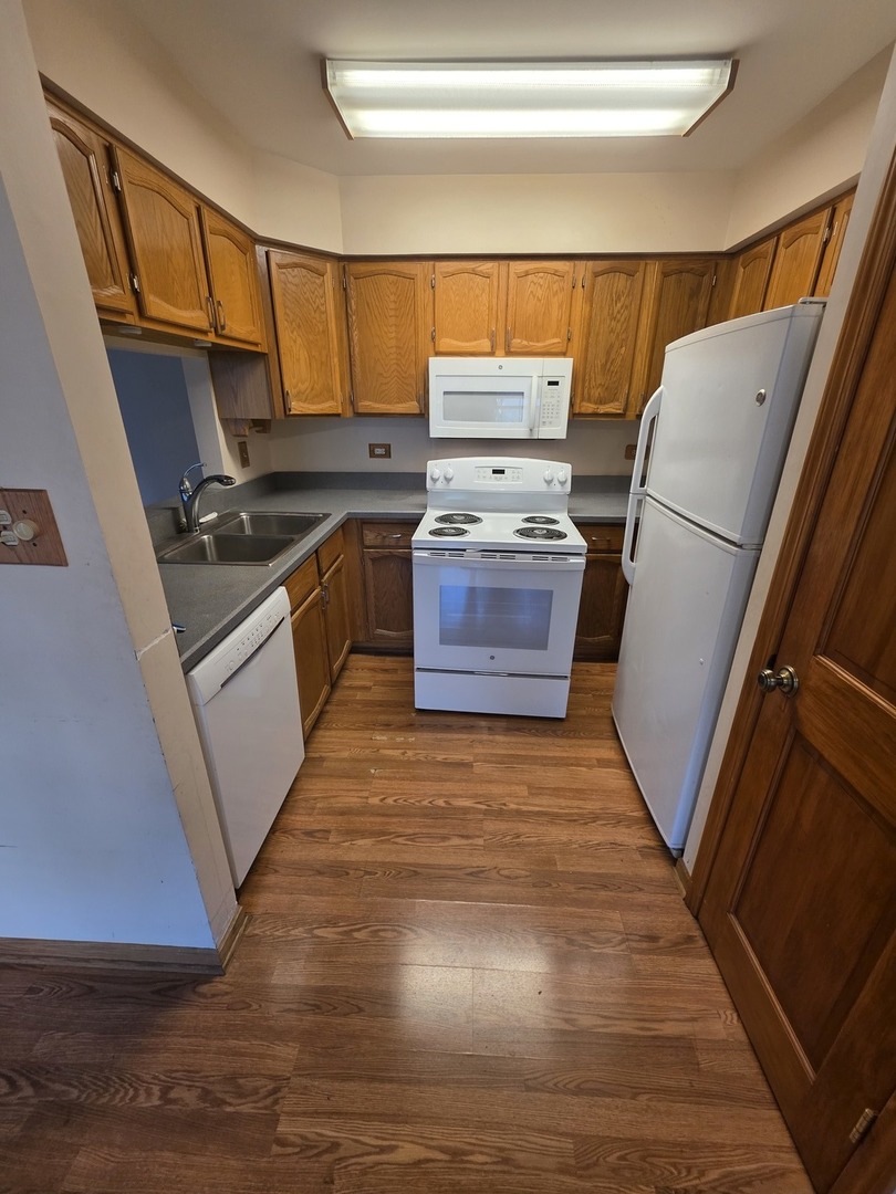 4601 Olmstead Drive, Hoffman Estates, IL 60192