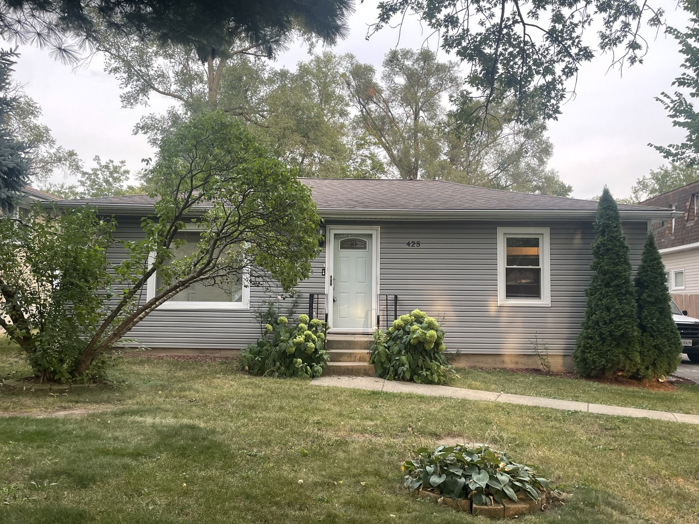 425 S Walnut Street, Bensenville, IL 60106