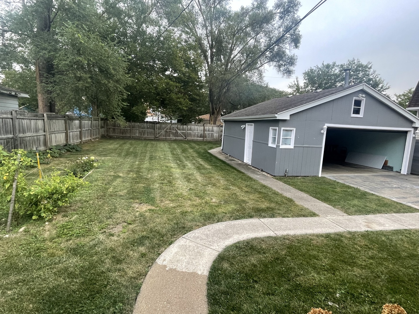 425 S Walnut Street, Bensenville, IL 60106