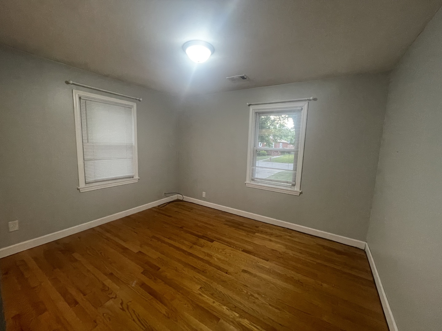 425 S Walnut Street, Bensenville, IL 60106