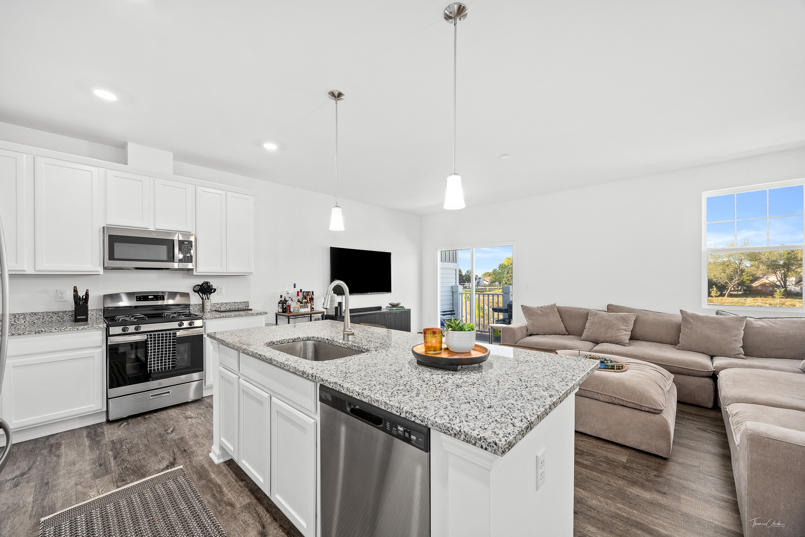 123 Kingsport Drive, South Elgin, IL 60177