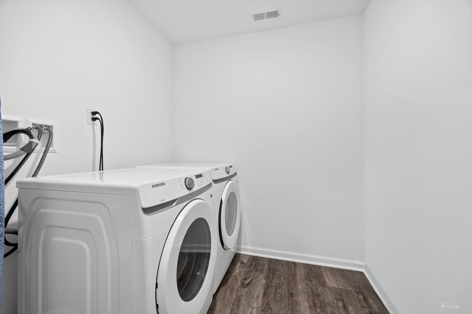 123 Kingsport Drive, South Elgin, IL 60177