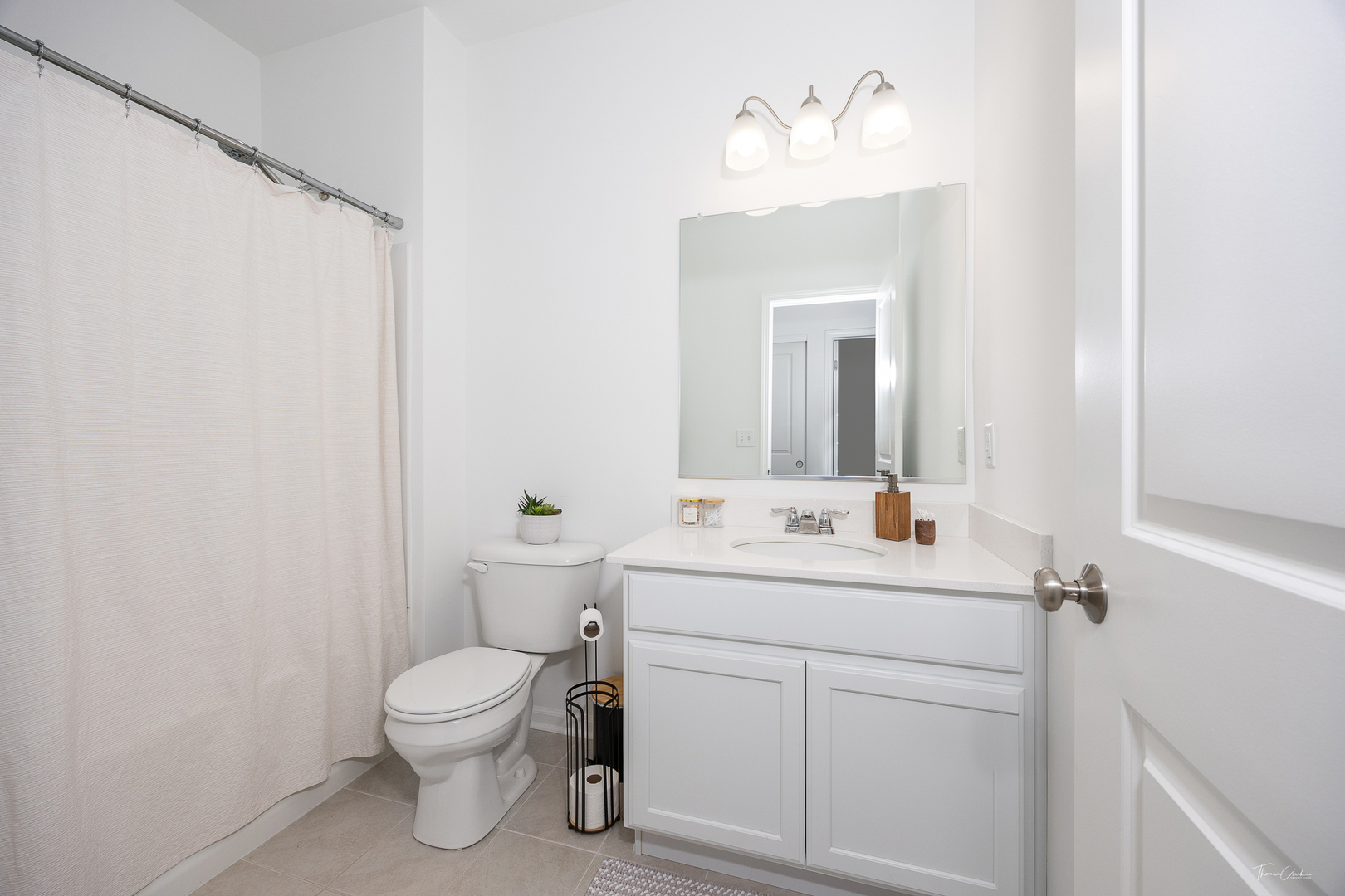 123 Kingsport Drive, South Elgin, IL 60177