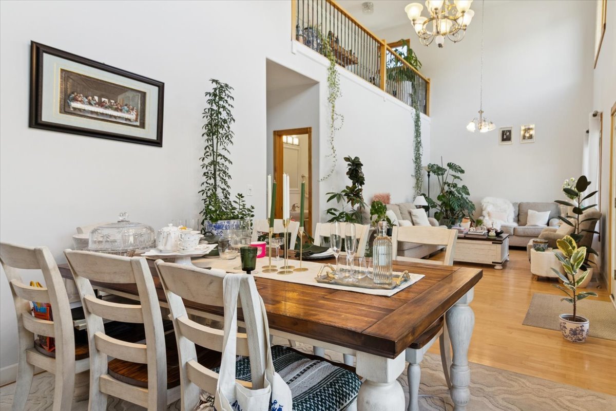 238 HILLCREST Avenue, Addison, IL 60101