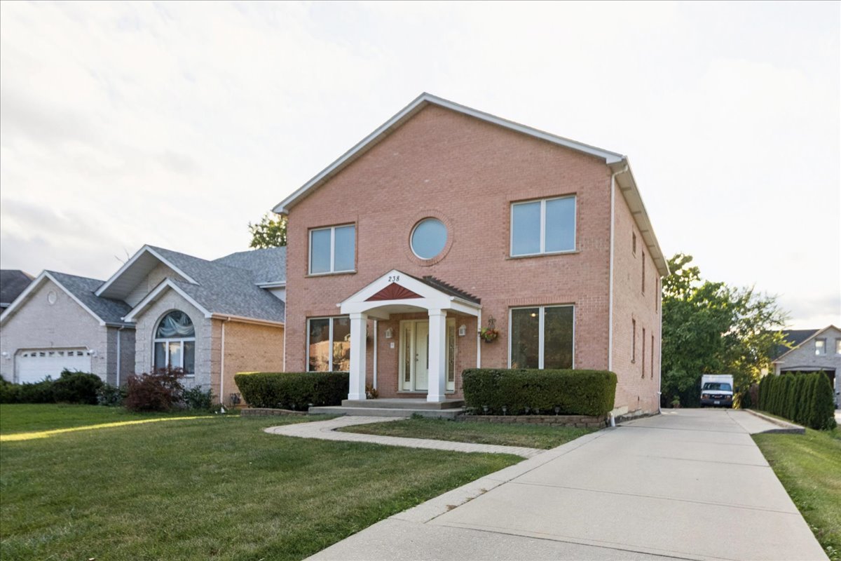 238 HILLCREST Avenue, Addison, IL 60101