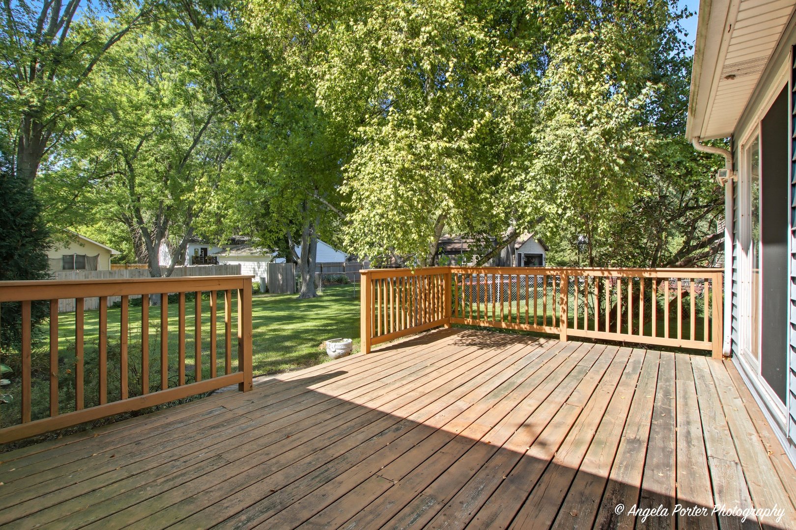 578 Pine Grove Avenue, Gurnee, IL 60031