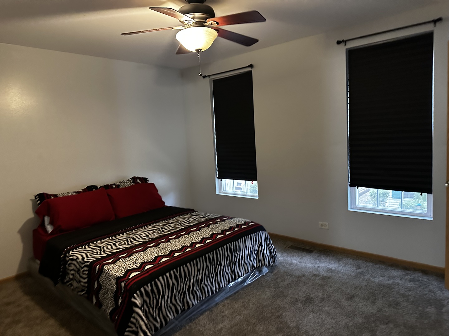 811 Symphony Drive, Aurora, IL 60504