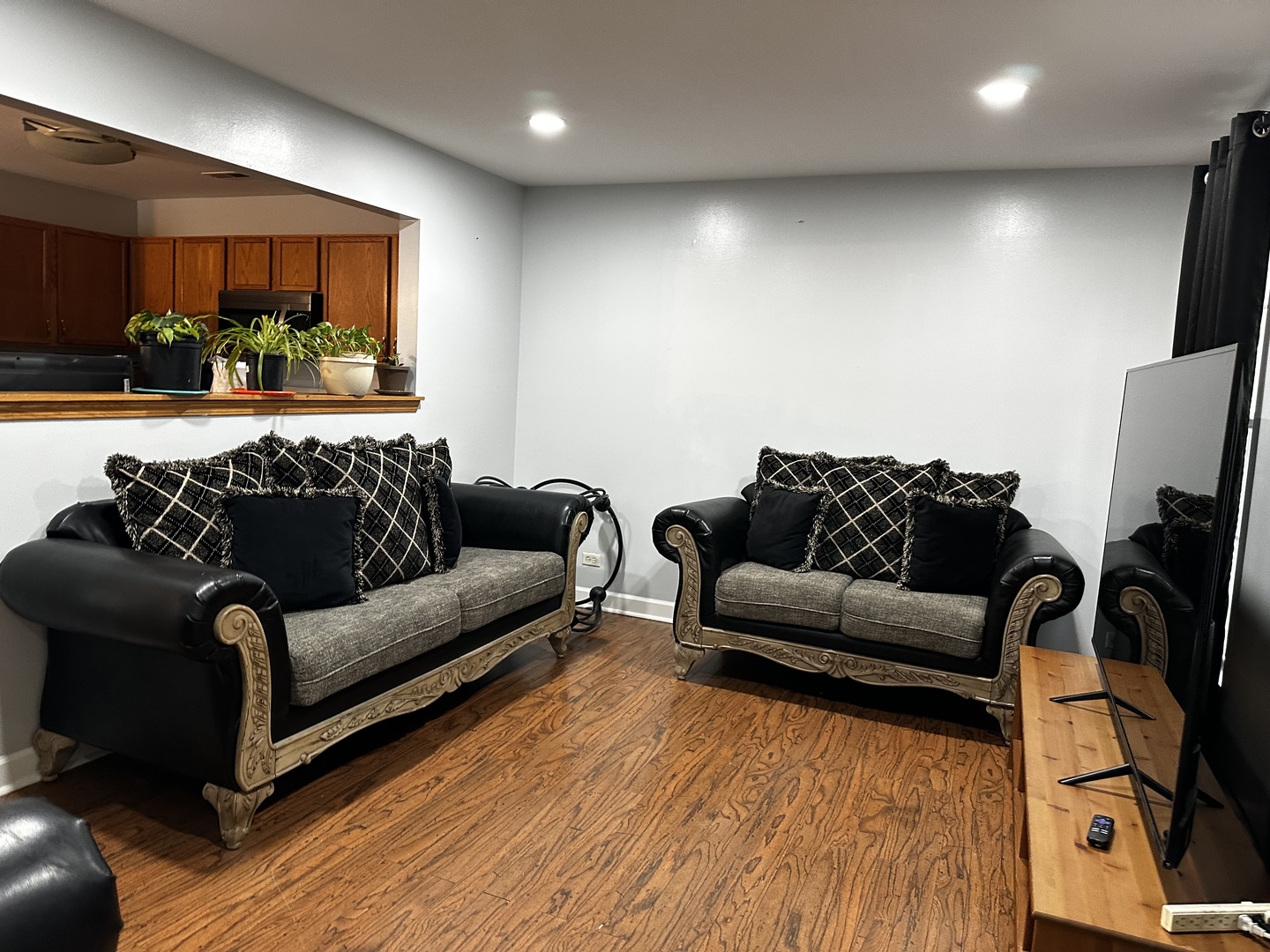 811 Symphony Drive, Aurora, IL 60504