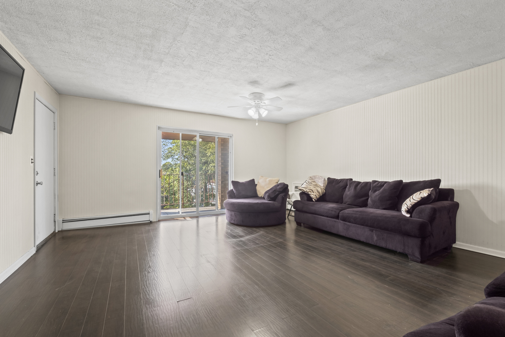 3243 S 49th Avenue #301, Cicero, IL 60804