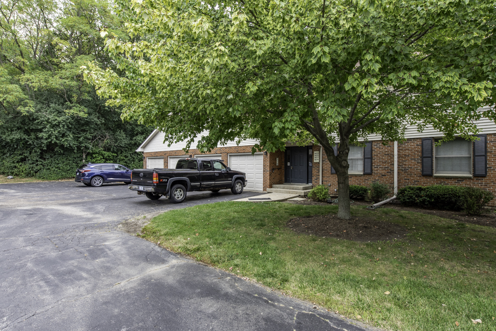 1677 W Beach Road #1677, Waukegan, IL 60087