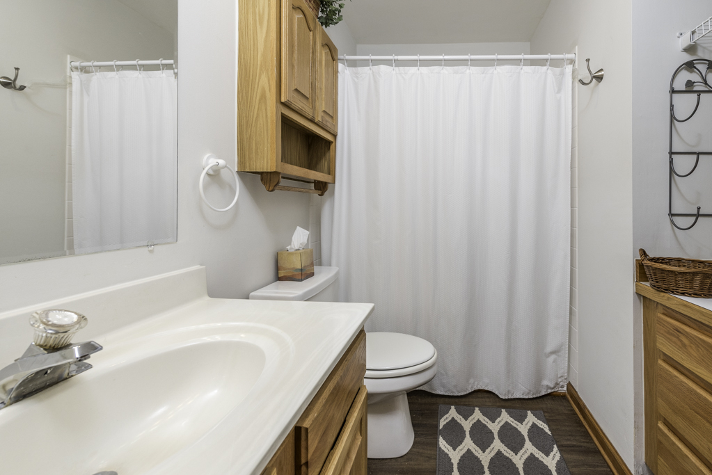 1677 W Beach Road #1677, Waukegan, IL 60087