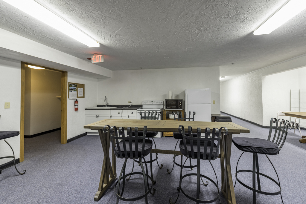 1677 W Beach Road #1677, Waukegan, IL 60087