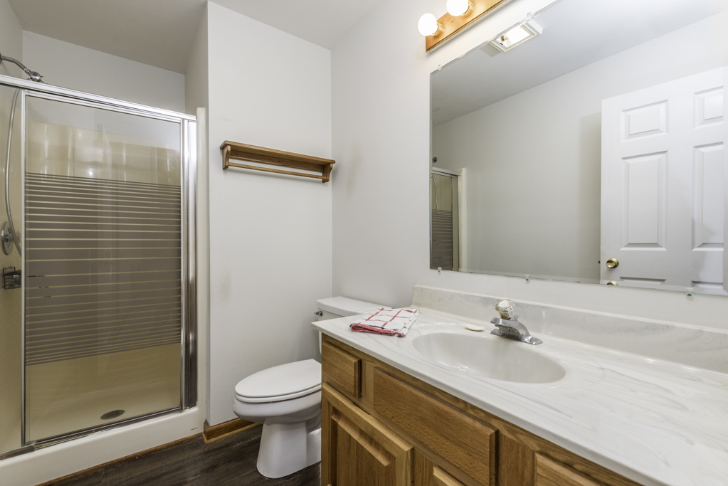 1677 W Beach Road #1677, Waukegan, IL 60087