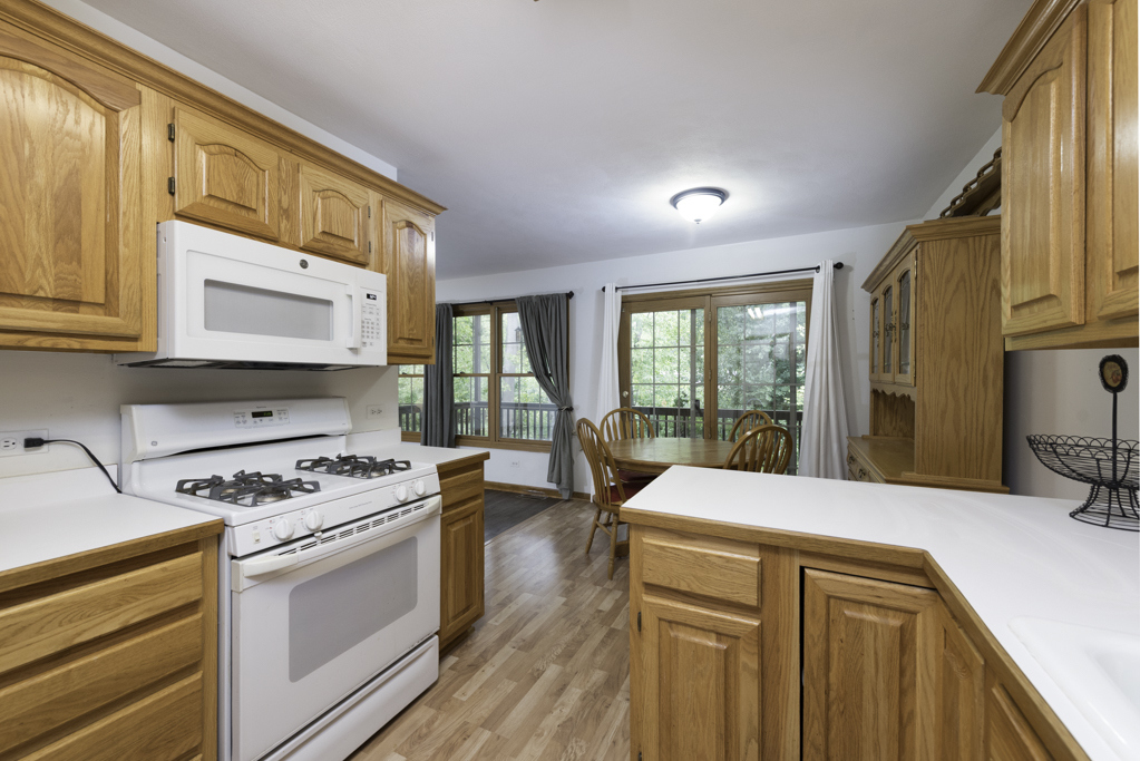 1677 W Beach Road #1677, Waukegan, IL 60087