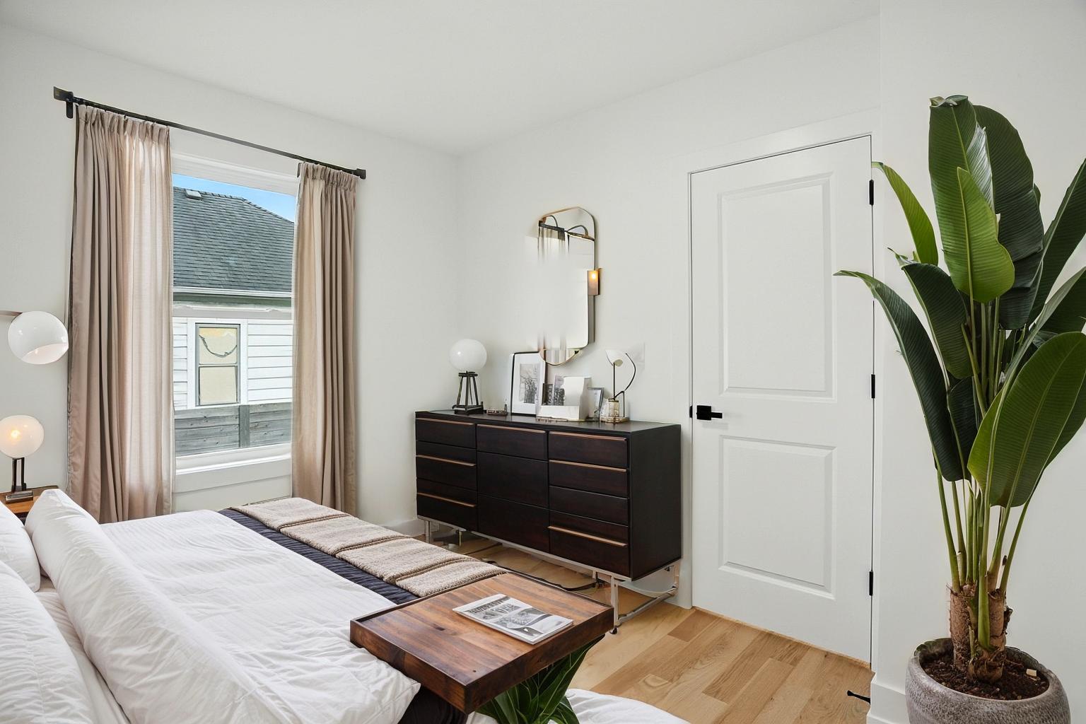 302 S Washington Street, Westmont, IL 60559