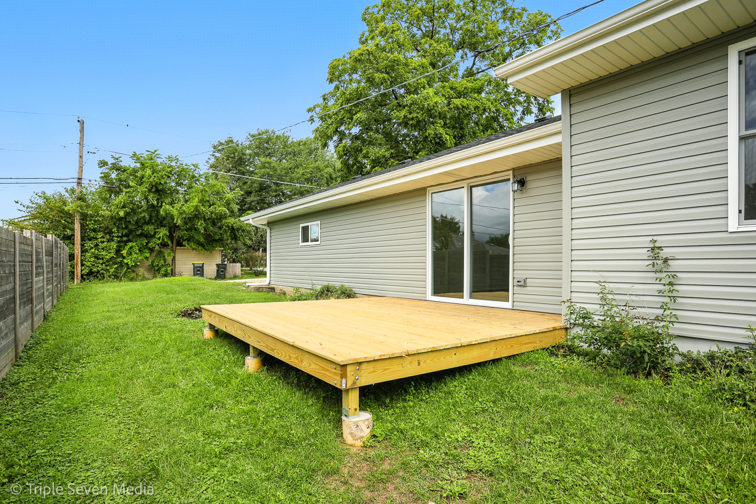 302 S Washington Street, Westmont, IL 60559