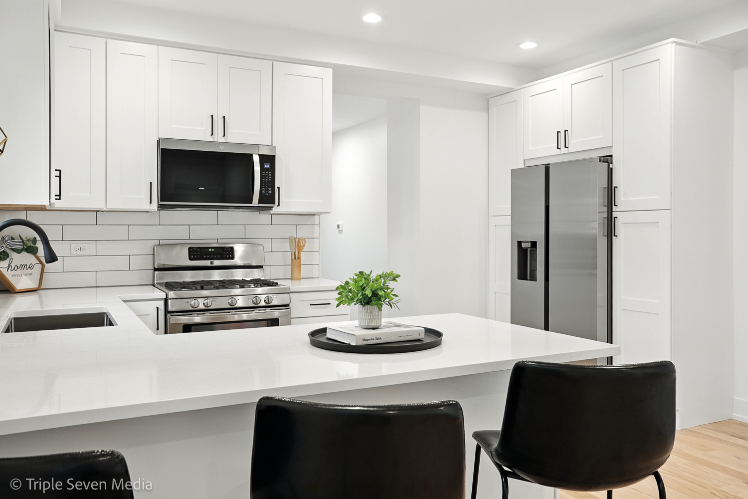 302 S Washington Street, Westmont, IL 60559