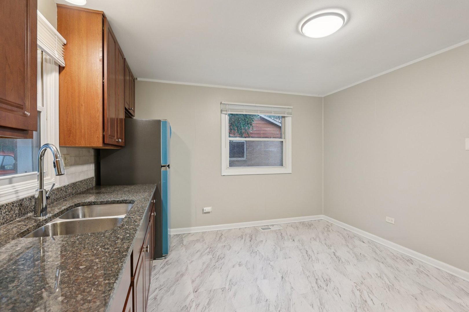 15364 Afton Avenue, Markham, IL 60428