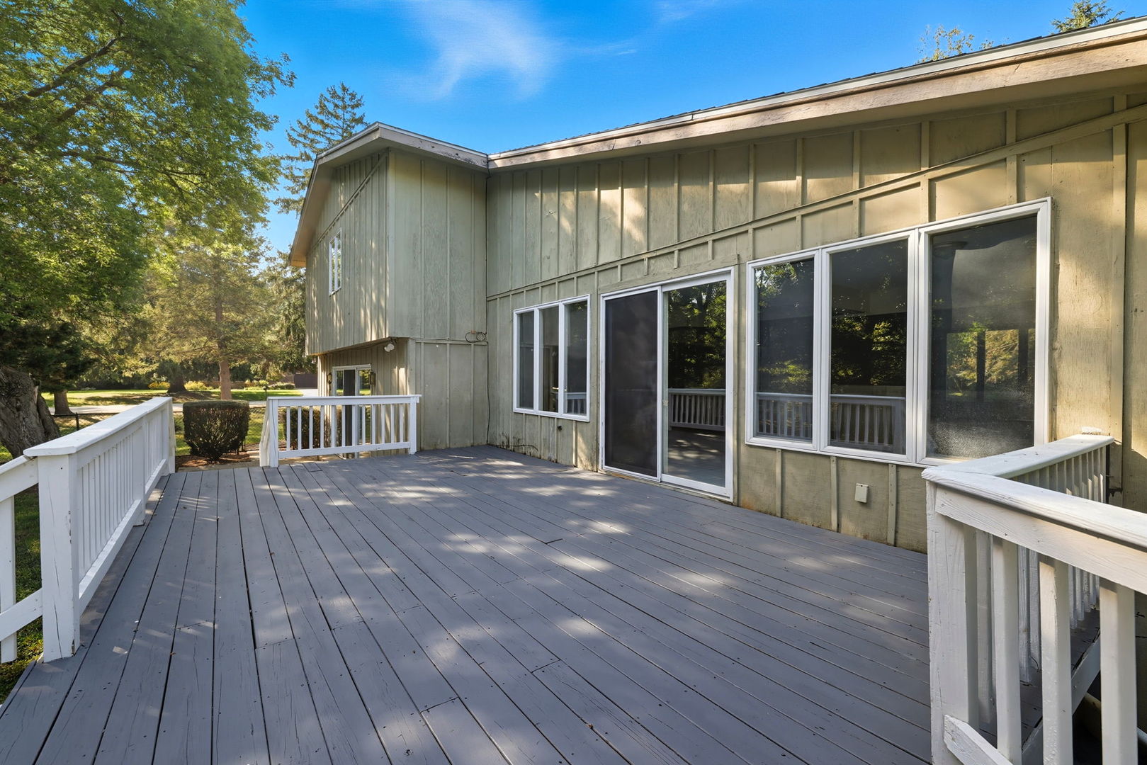 521 Deerpath Drive, Winthrop Harbor, IL 60096