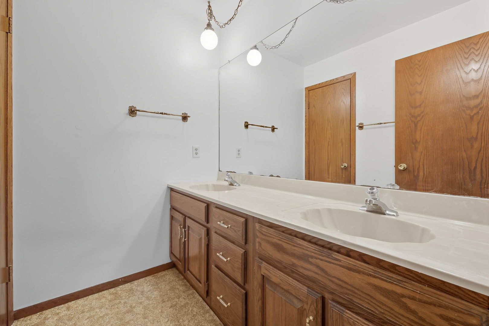 521 Deerpath Drive, Winthrop Harbor, IL 60096