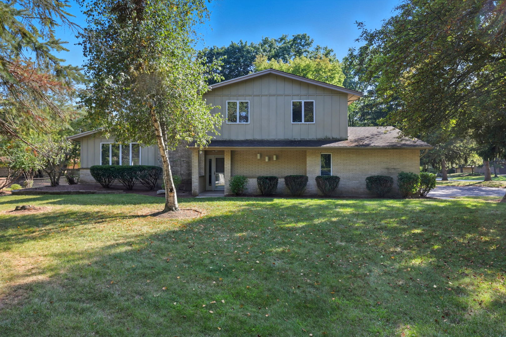 521 Deerpath Drive, Winthrop Harbor, IL 60096