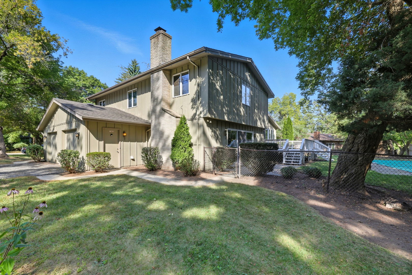 521 Deerpath Drive, Winthrop Harbor, IL 60096
