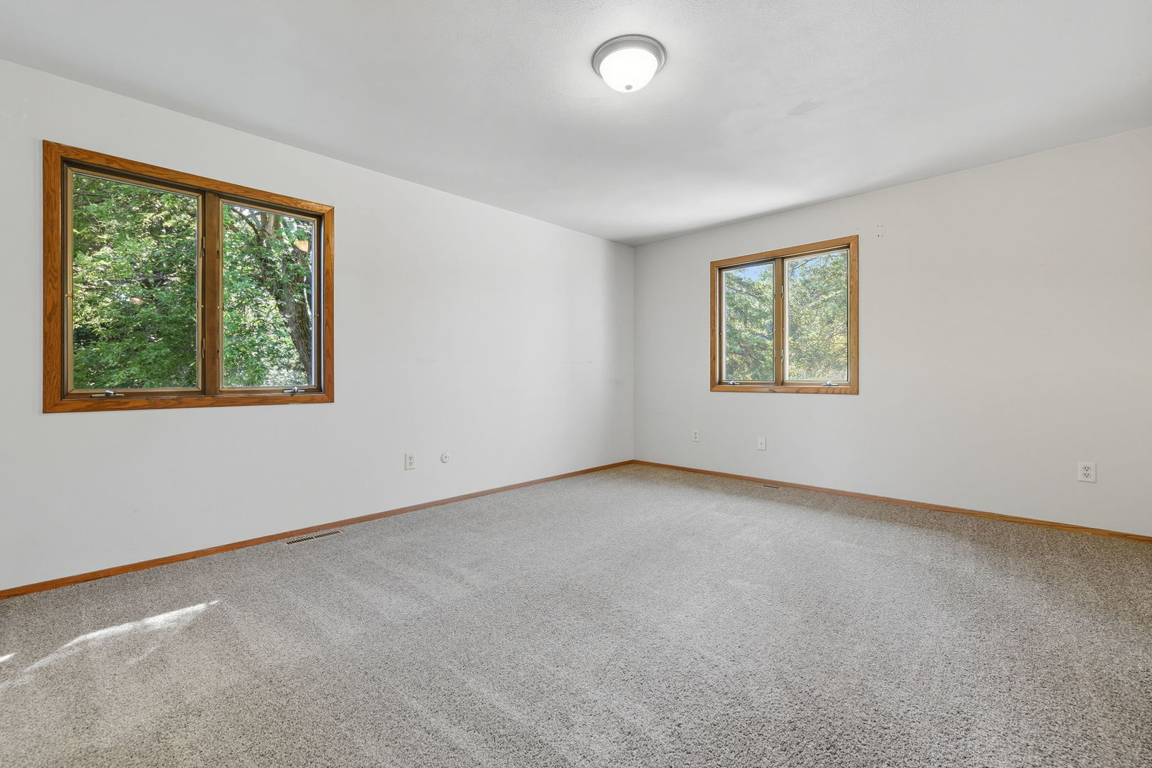 521 Deerpath Drive, Winthrop Harbor, IL 60096