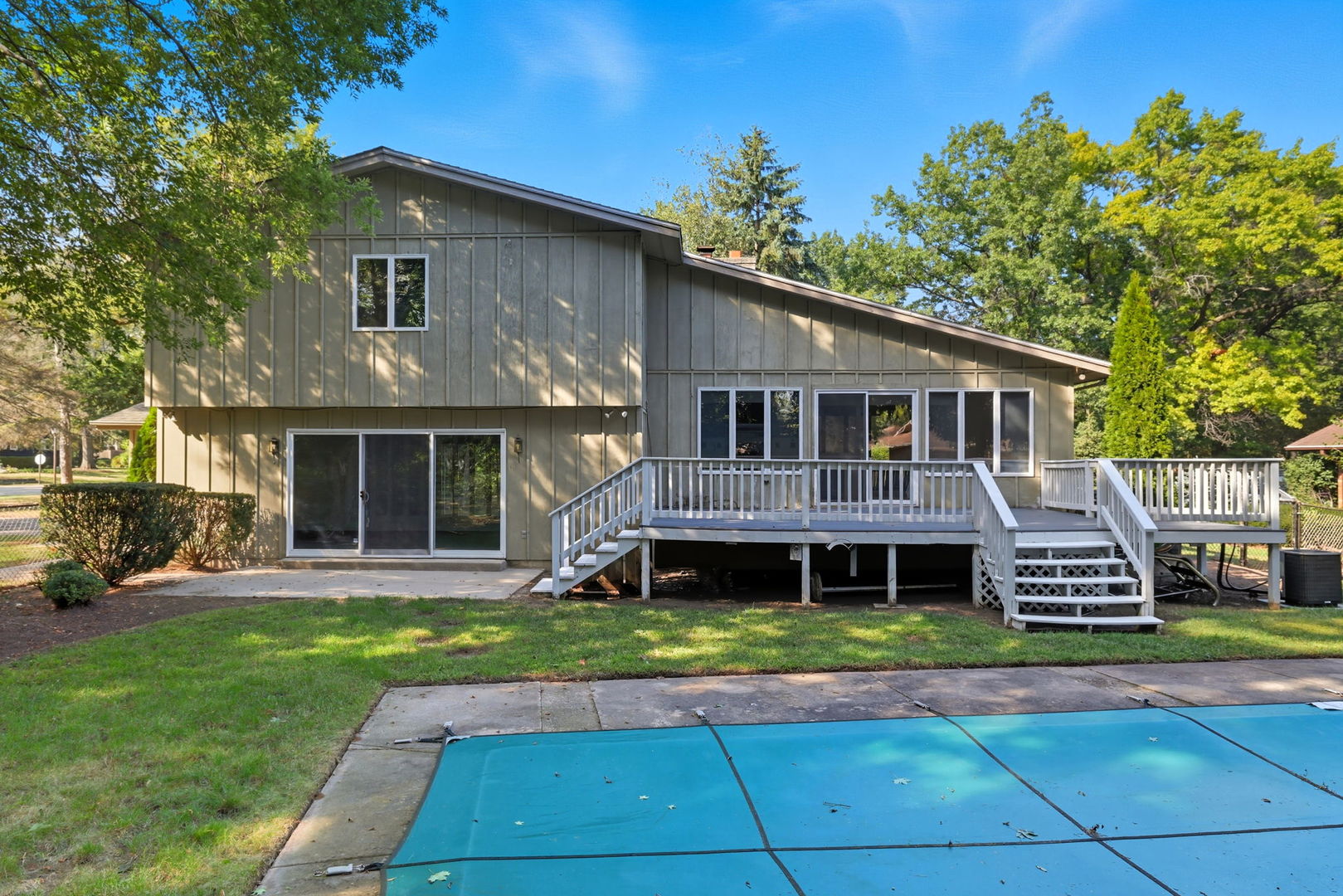 521 Deerpath Drive, Winthrop Harbor, IL 60096
