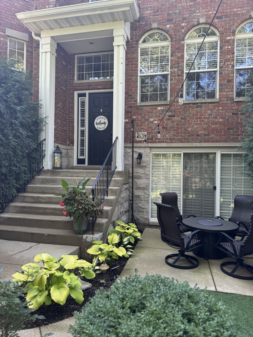 2628 Blakely Lane, Naperville, IL 60540