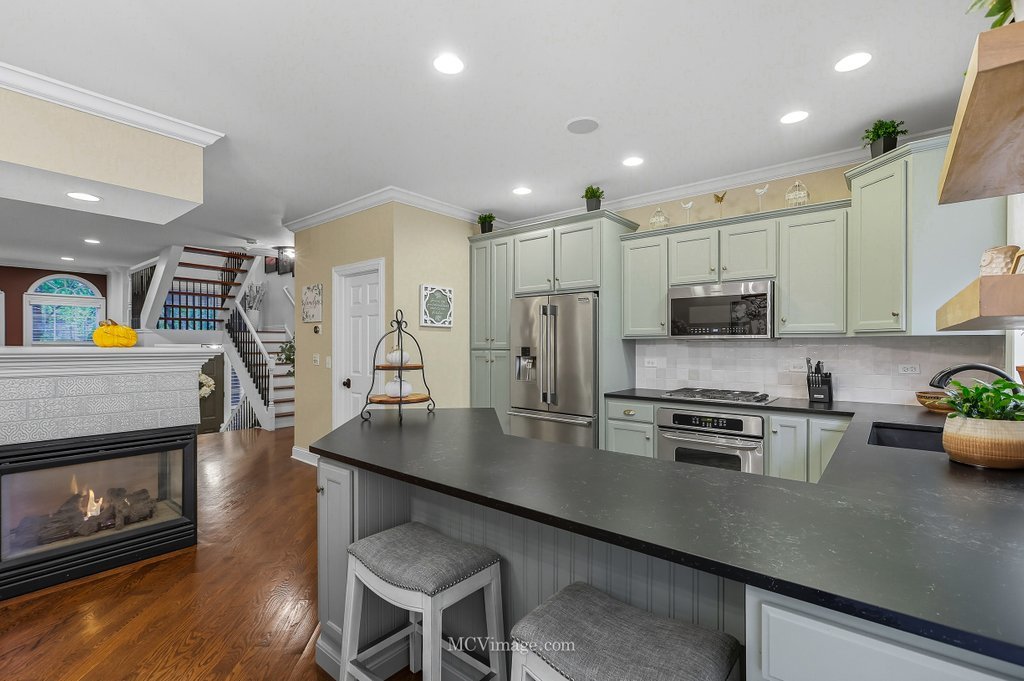 2628 Blakely Lane, Naperville, IL 60540